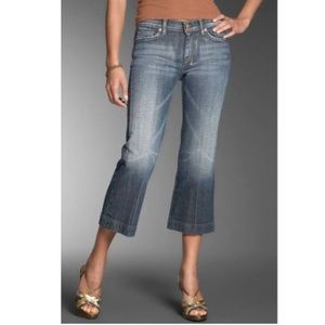 7 For All Mankind Distressed Cropped Dojo jean, size 32‎